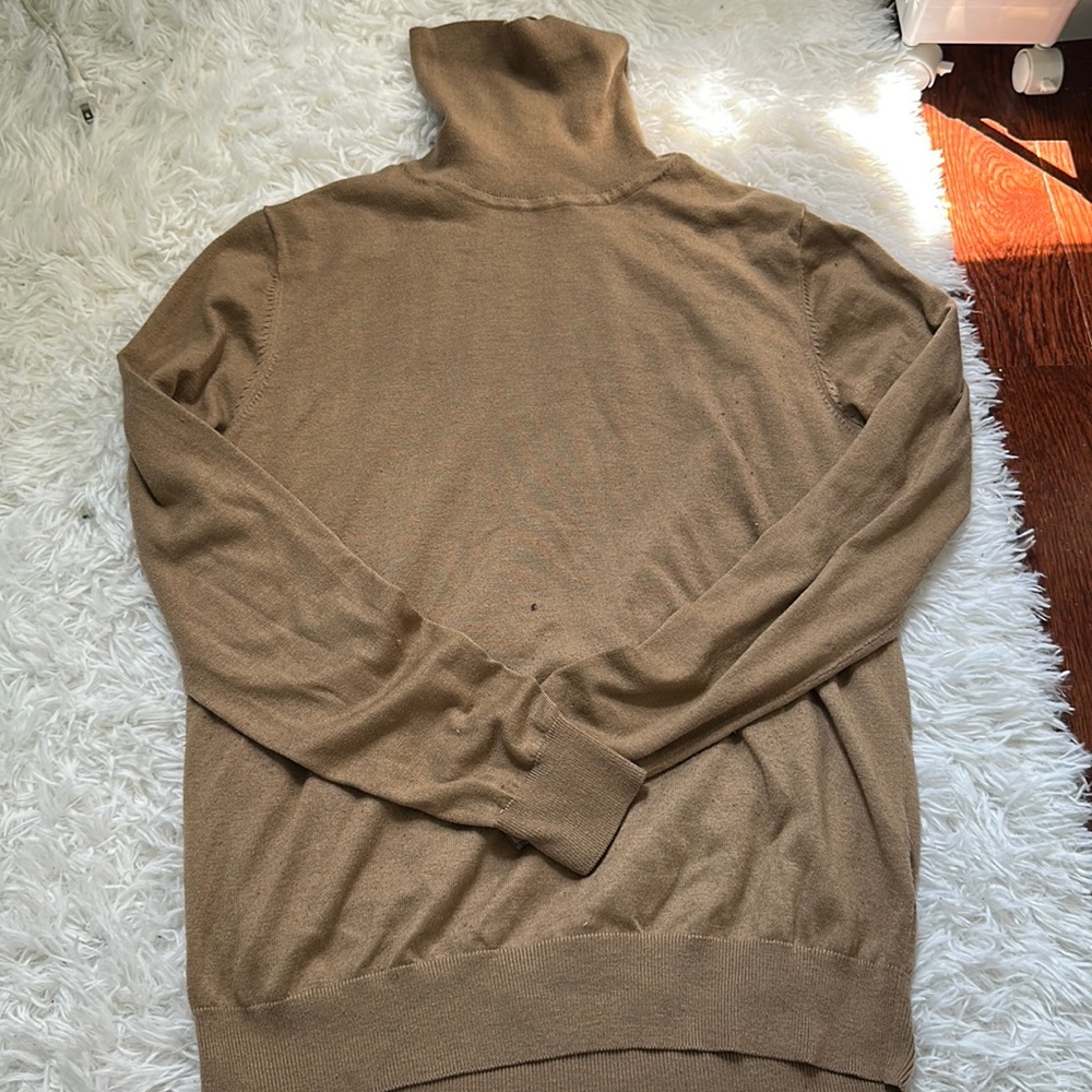 Paisley & Gray slim fit turtleneck tan